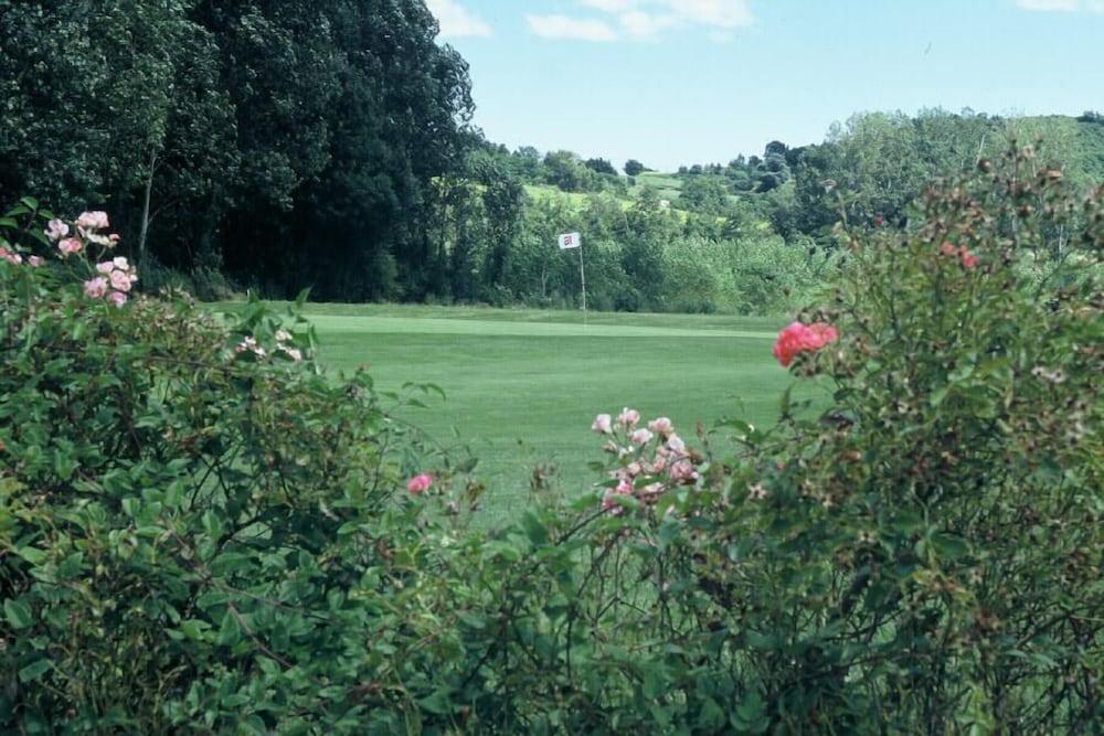 Best Western Golf D'Albon Exterior foto
